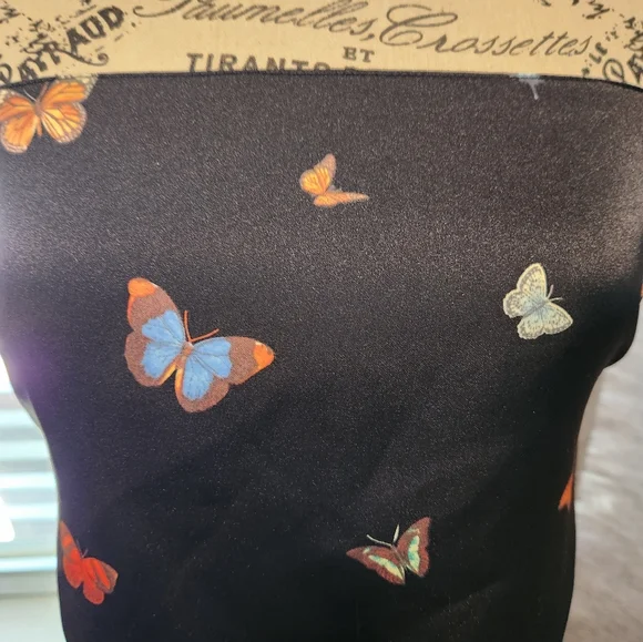 🦋 Forever 21, women's crop top. - Picture 3 of 9